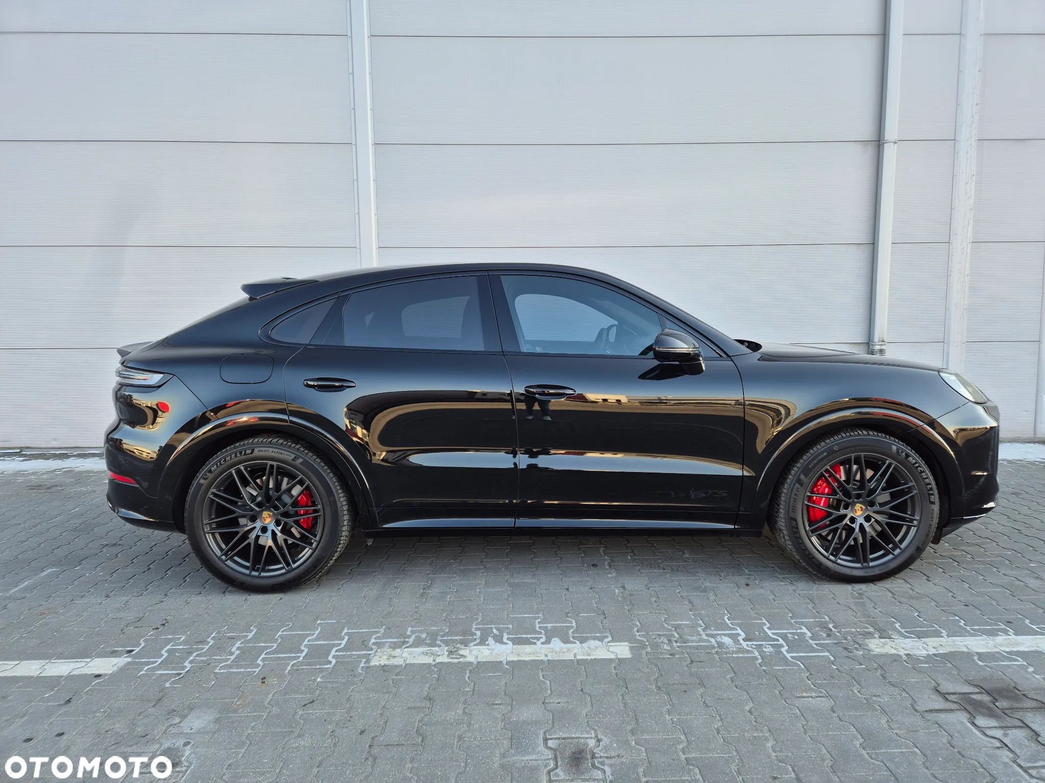 Porsche Cayenne Coupe GTS - 1