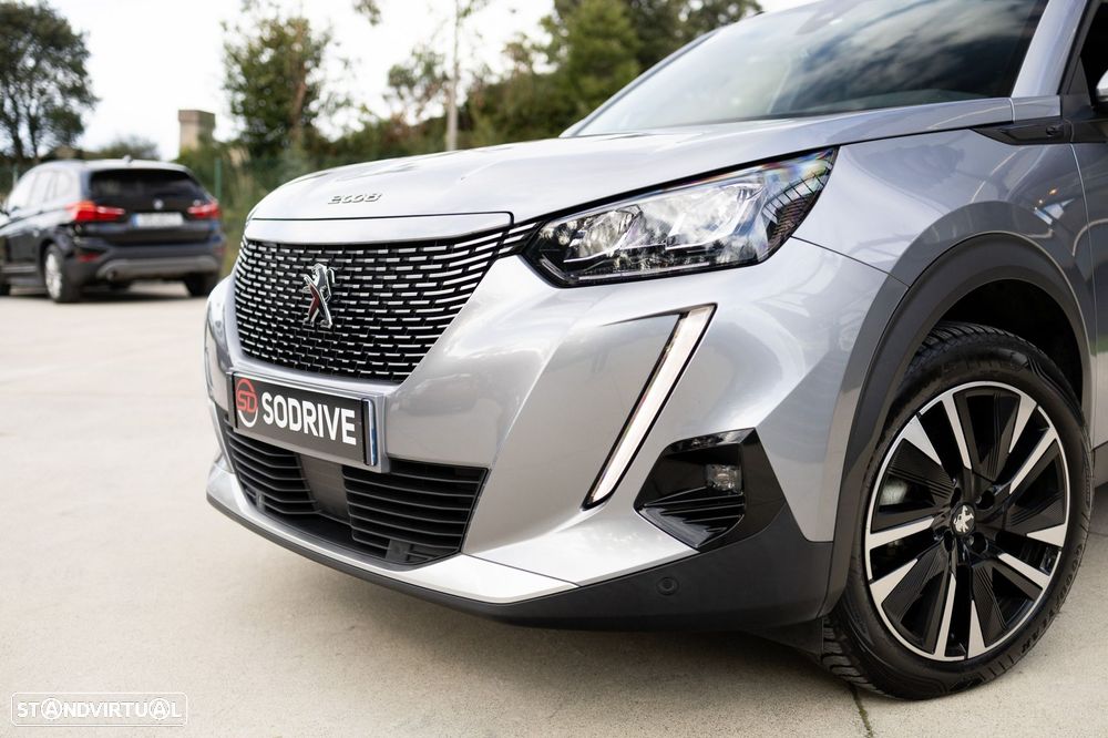 Peugeot e-2008 Allure - 16