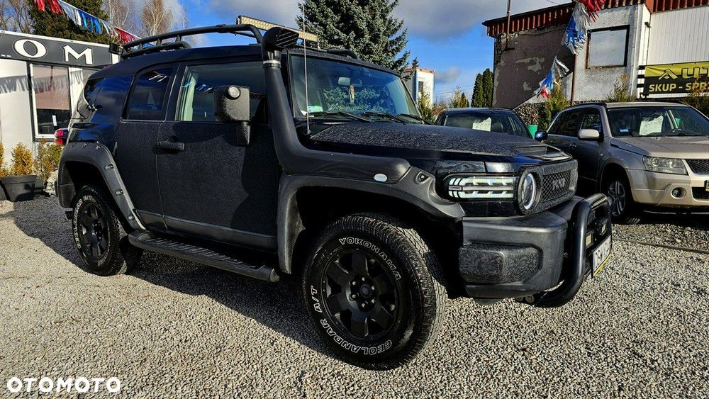 Toyota FJ - 17