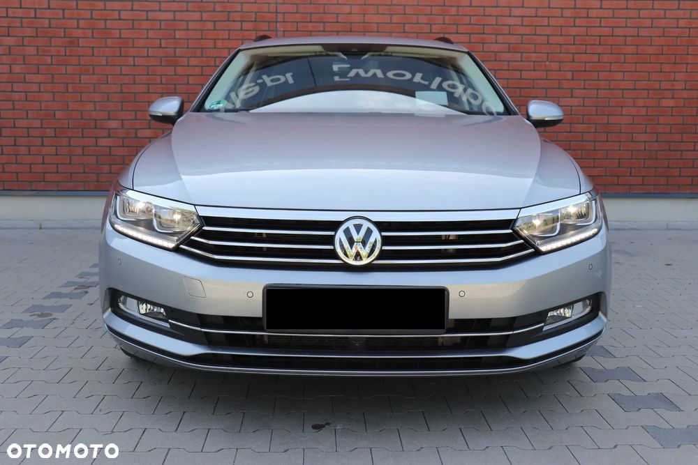Volkswagen Passat 2.0 TDI (BlueMotion Technology) DSG Trendline - 9