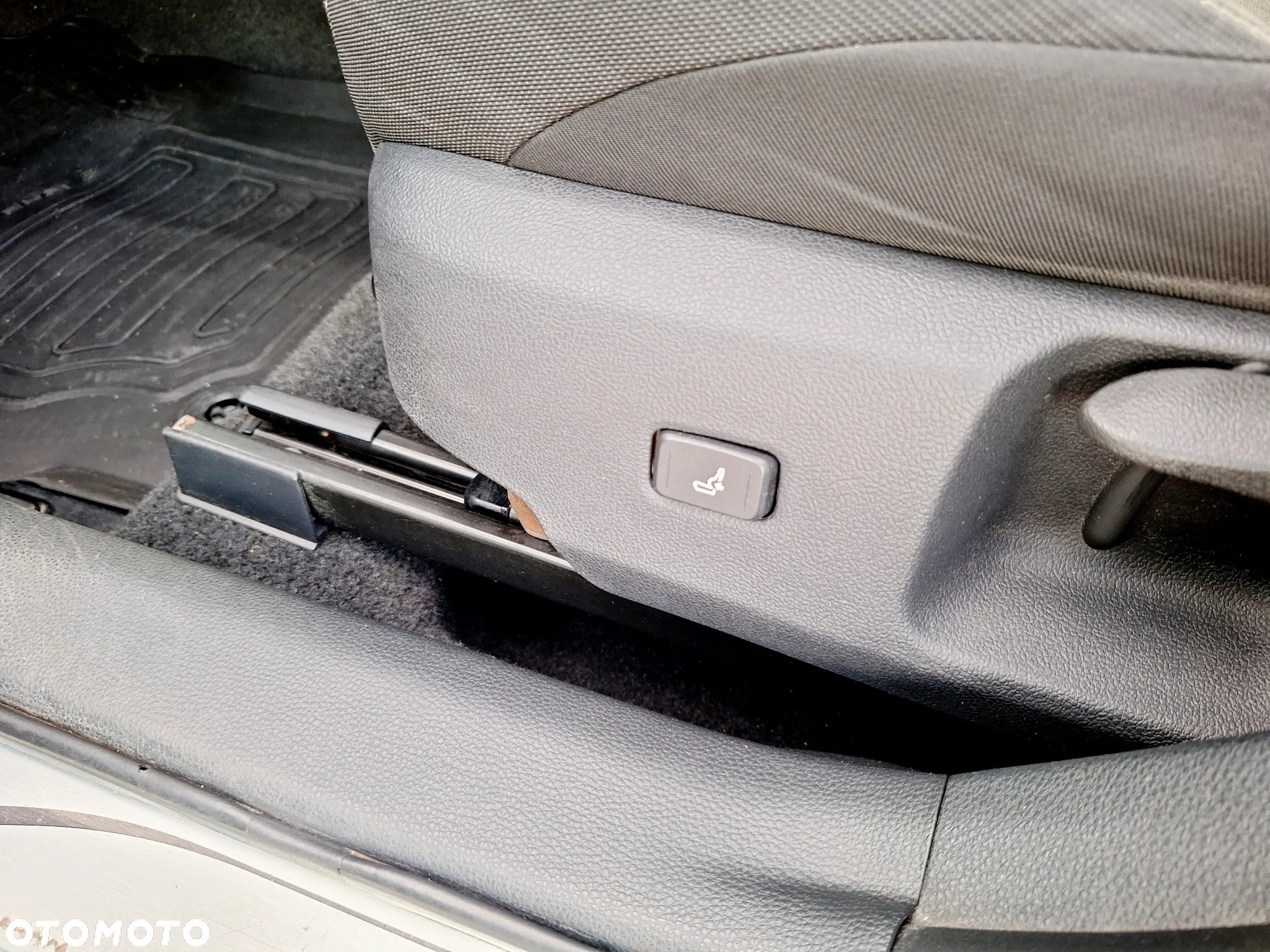 Toyota Corolla 1.8 Hybrid Comfort - 15