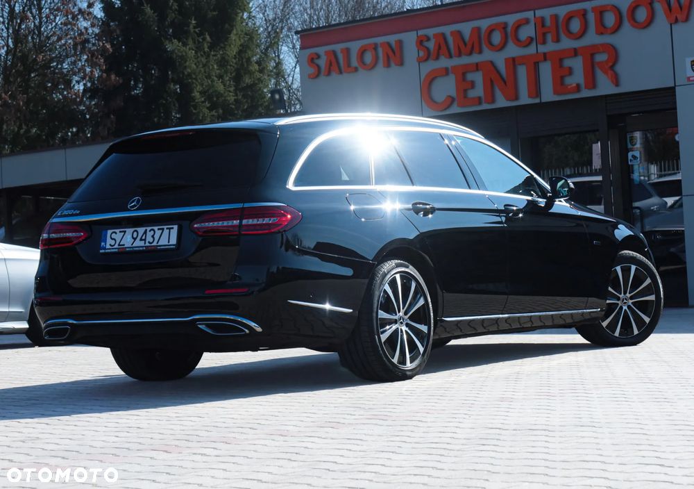 Mercedes-Benz Klasa E 300 de 9G-TRONIC Exclusive - 31