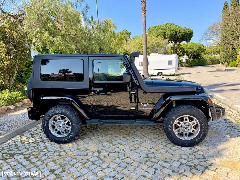 Jeep Wrangler - 1