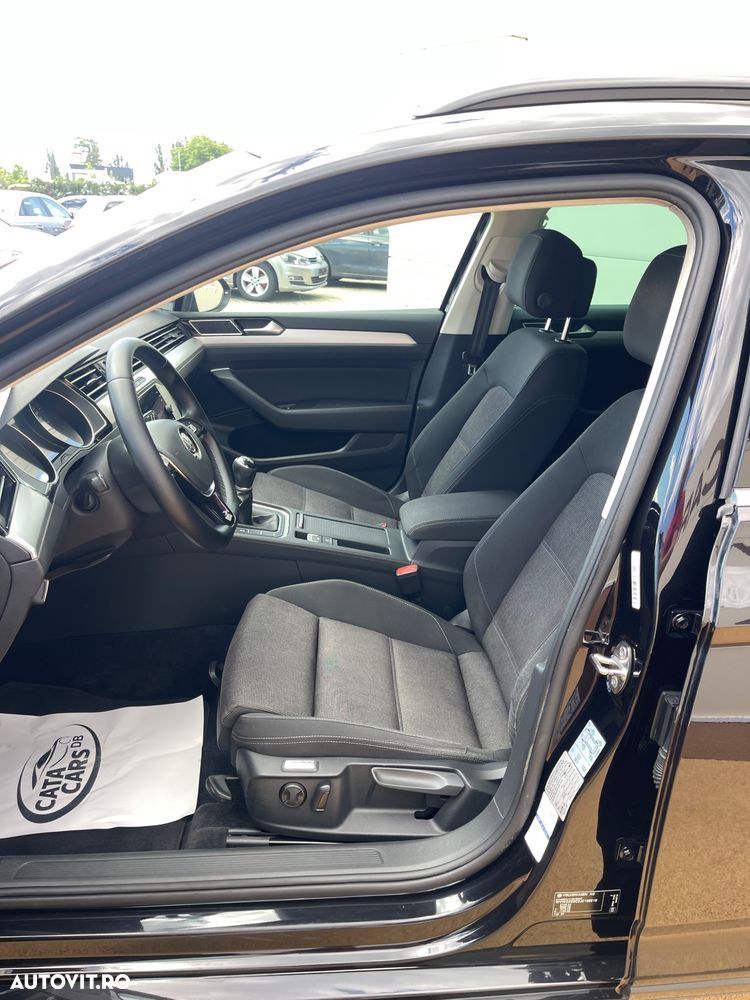 Volkswagen Passat 2.0 TDI (BlueMotion Technology) Comfortline - 30