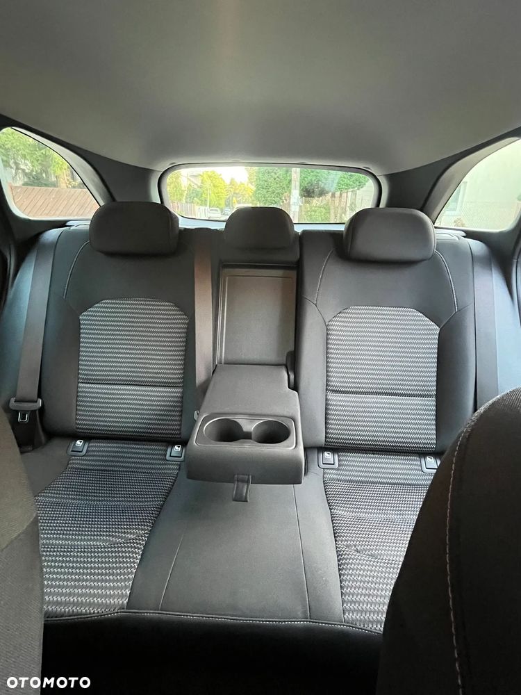 Kia Ceed 1.5 T-GDI L - 23