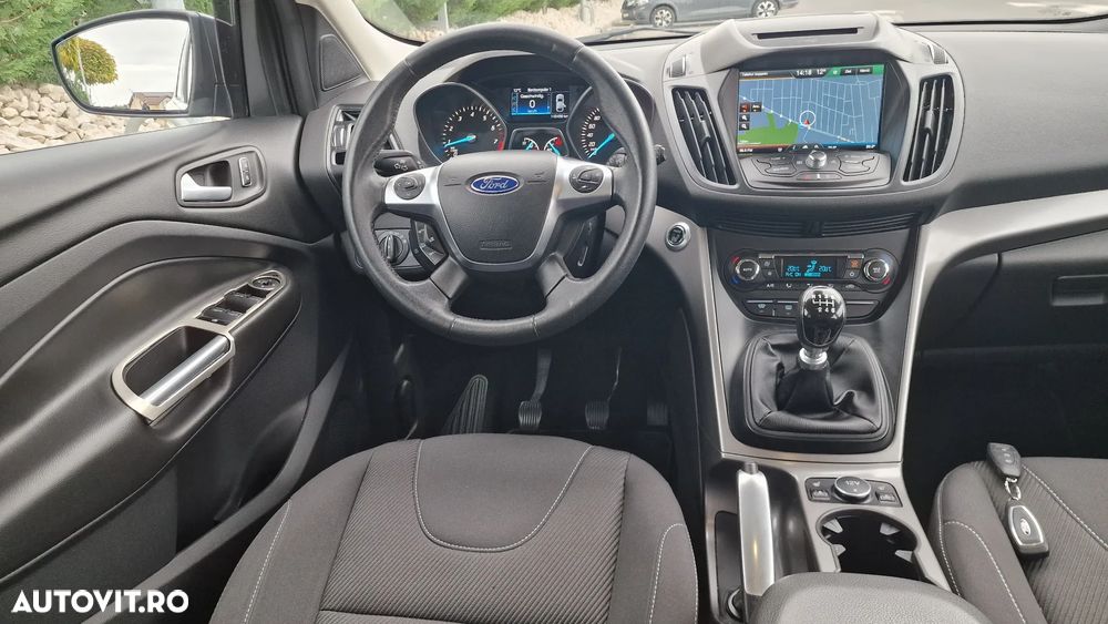 Ford Kuga 1.5 EcoBoost 2WD Titanium - 8