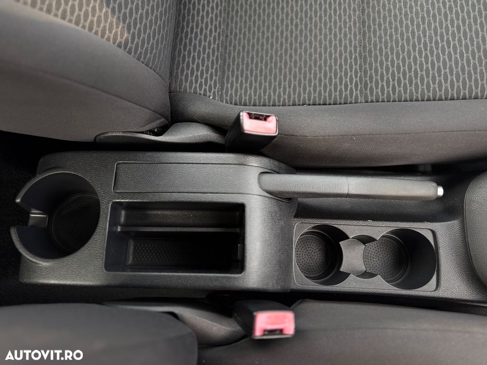 Volkswagen Golf 1.6 TDI BMT Comfortline - 12