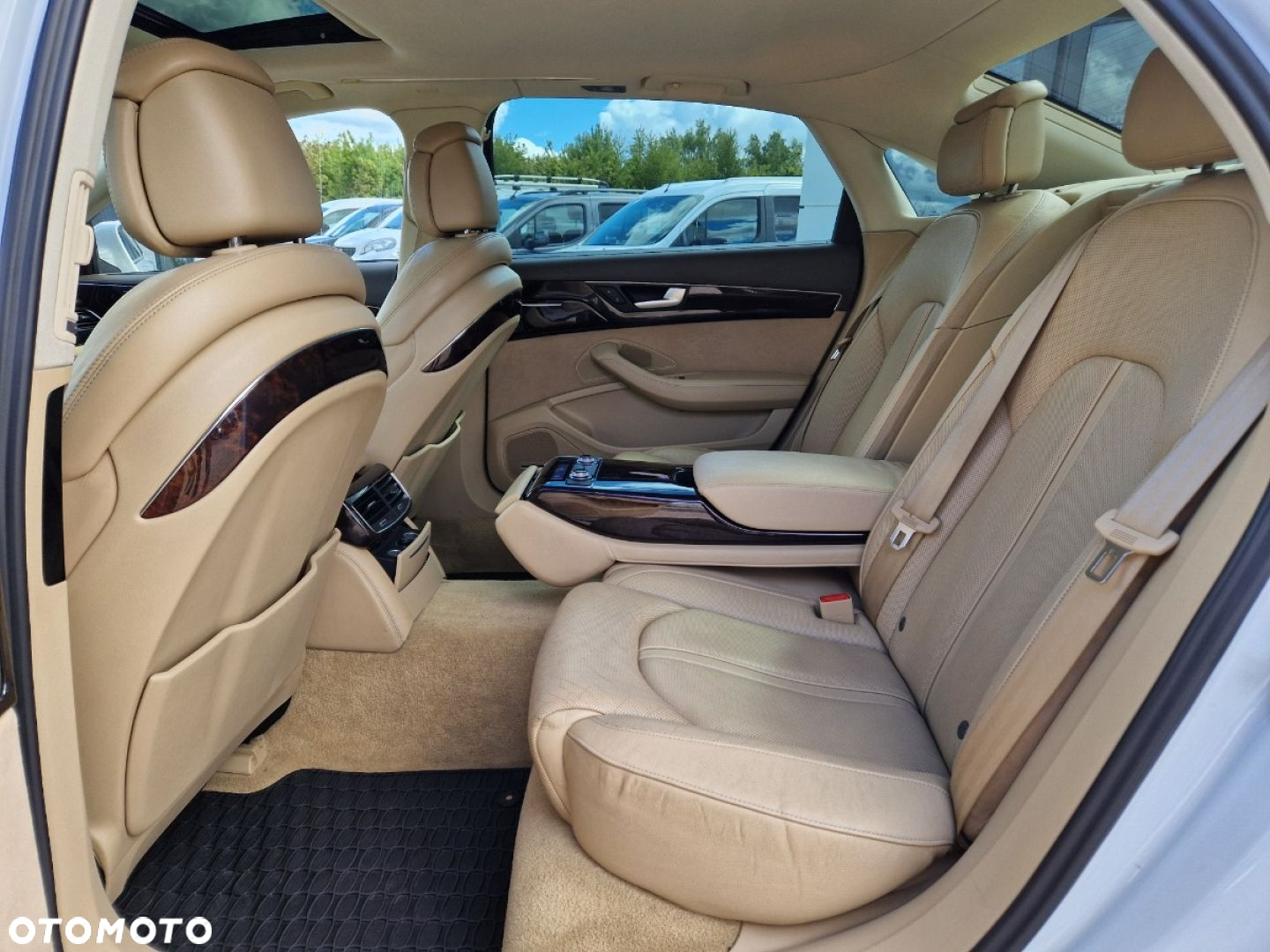 Audi A8 - 8