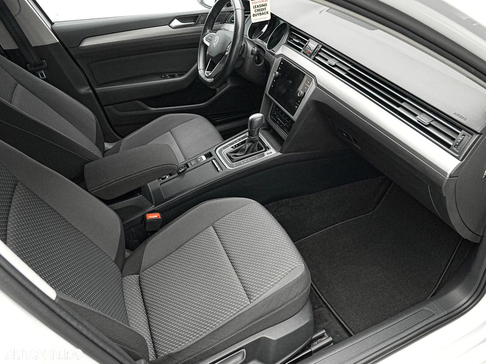 Volkswagen Passat 2.0 TDI SCR DSG Business - 13