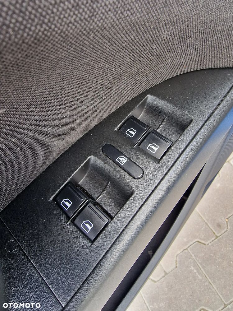 Seat Leon 2.0 TDI DPF FR Limited - 27