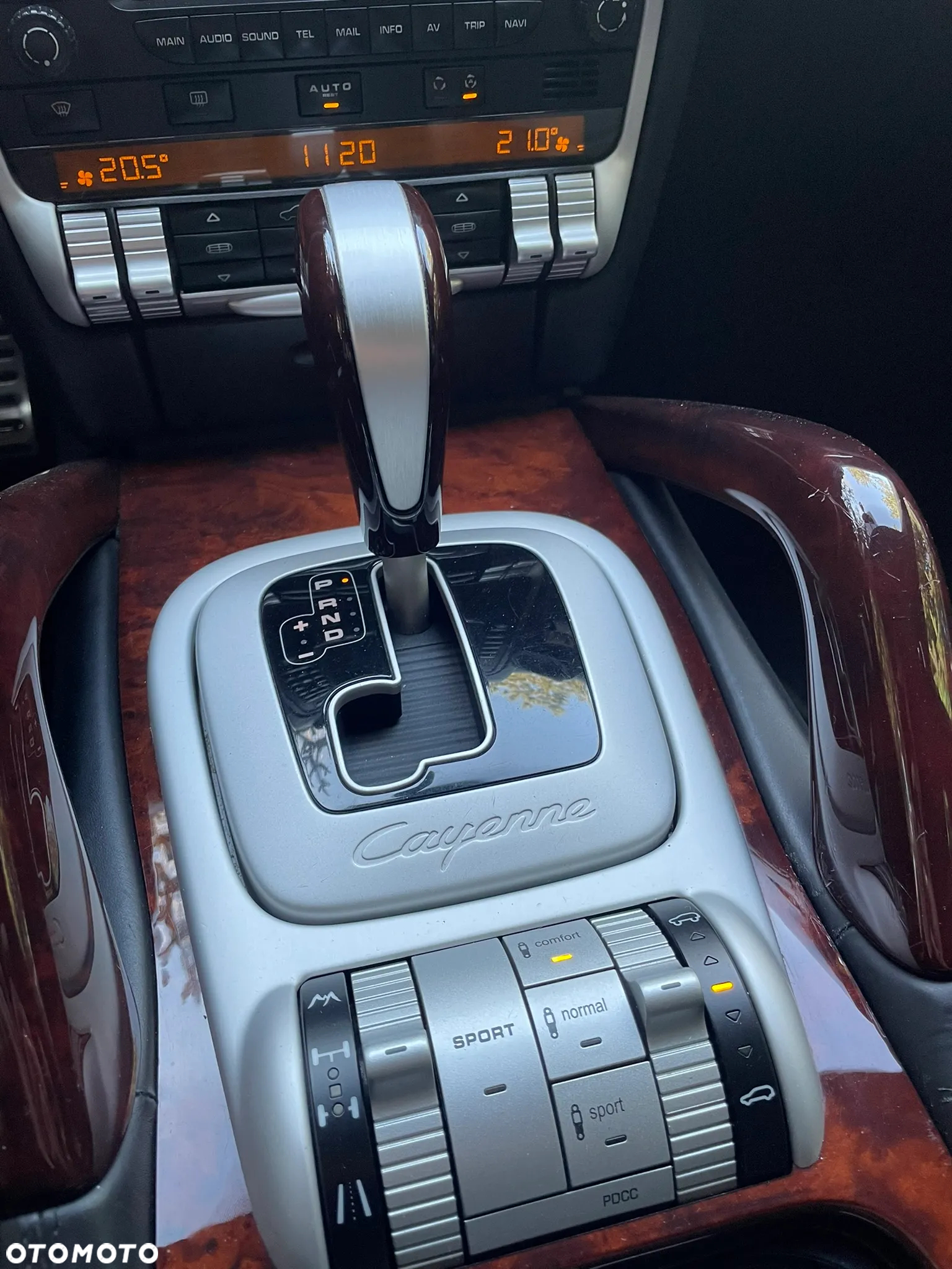 Porsche Cayenne Turbo - 19