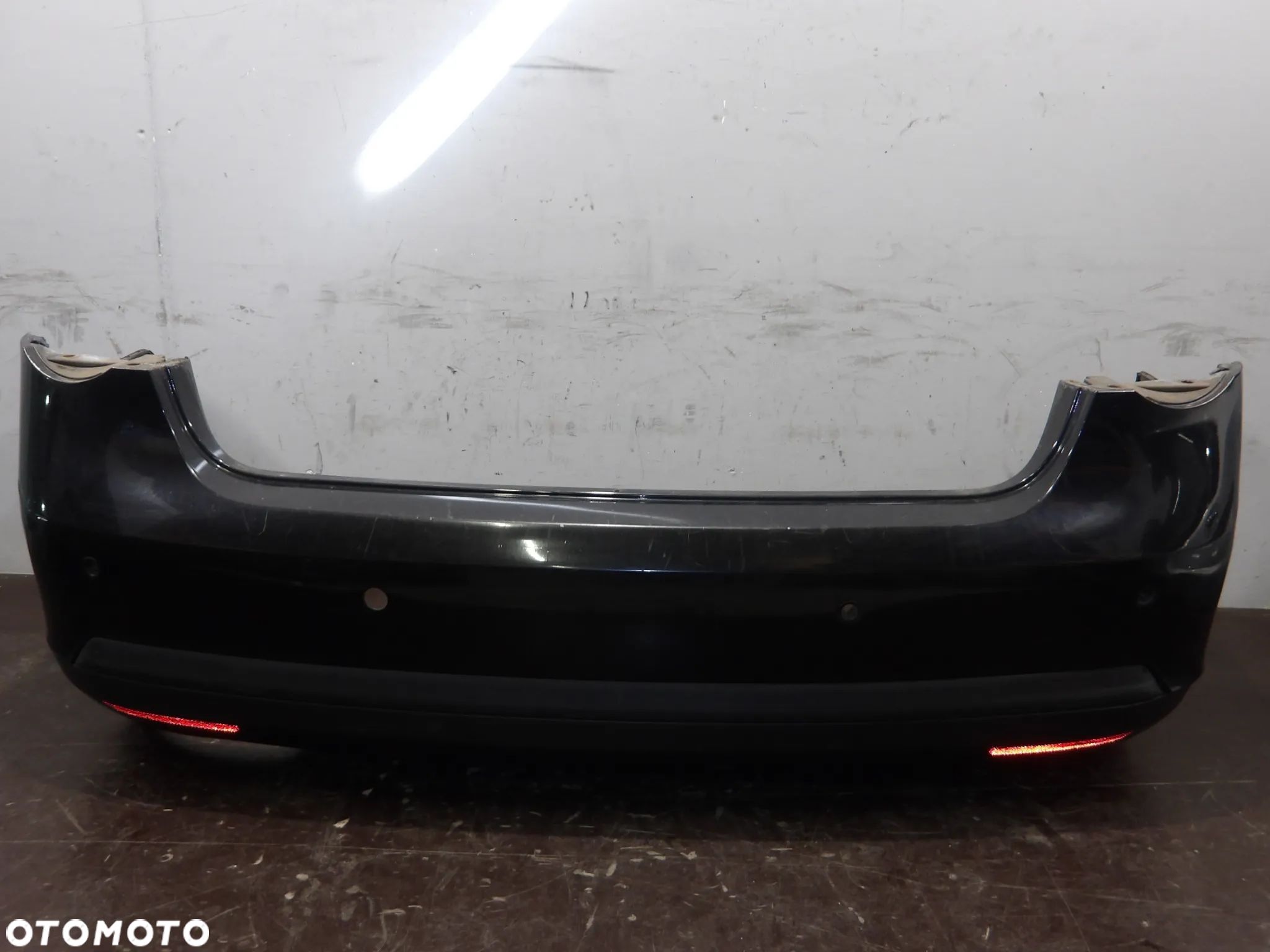 VW JETTA V 05-10 ZDERZAK TYŁ TYLNY - 1