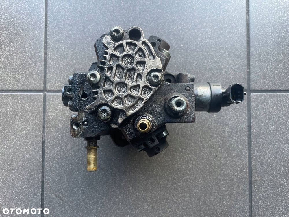POMPA WTRYSKOWA 1.6 D FORD VOLVO PEUGEOT CITROEN 0445010102 - 1