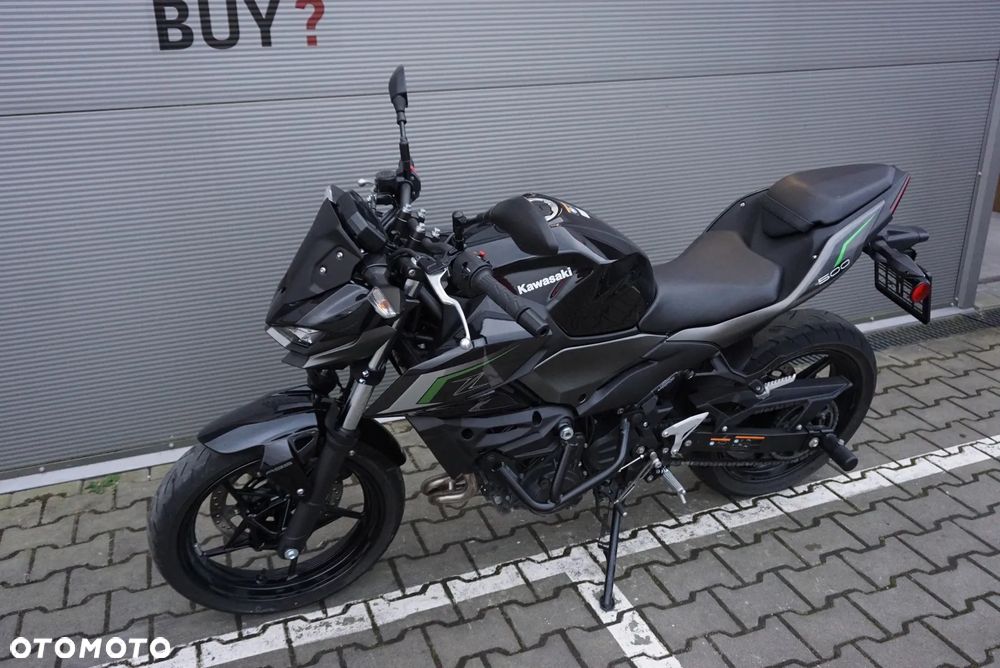 Kawasaki Z - 12