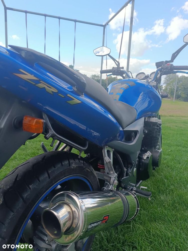 Kawasaki ZR - 11