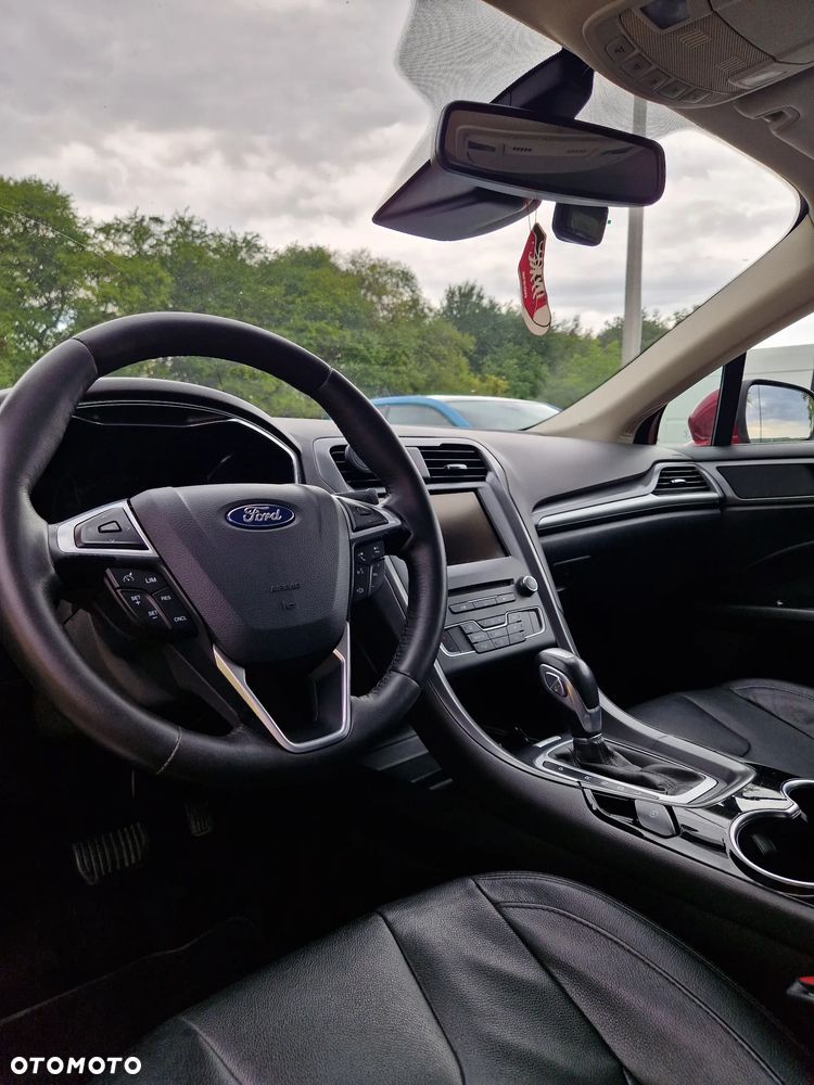 Ford Mondeo 2.0 Hybrid Titanium - 16