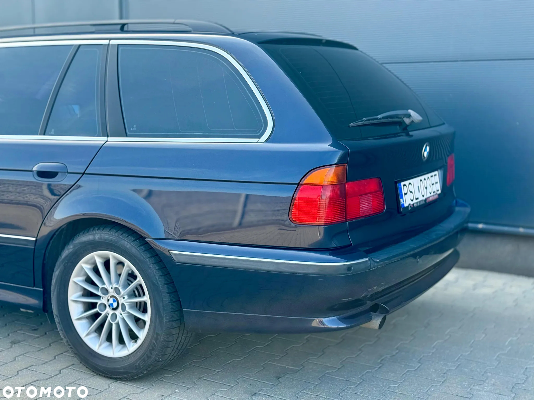 BMW Seria 5 520i - 11
