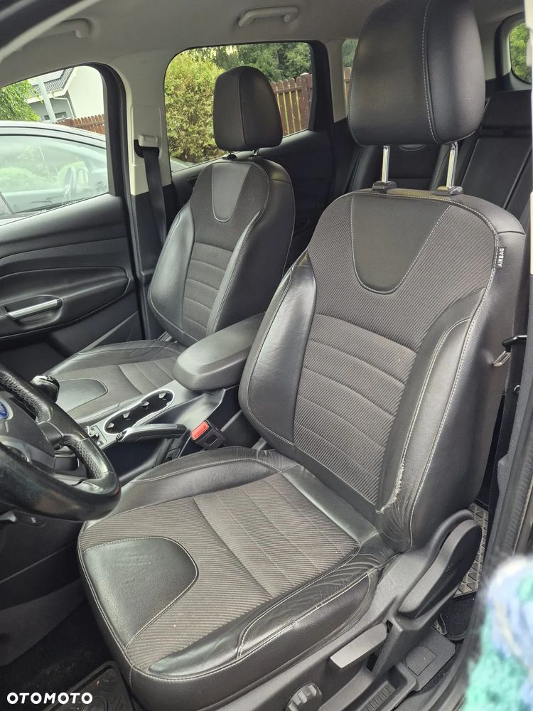Ford Kuga 2.0 TDCi FWD Titanium - 8