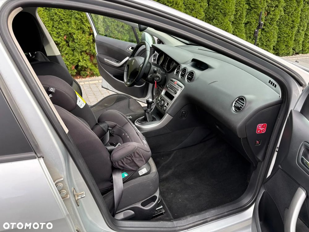 Peugeot 308 1.6 Premium - 5