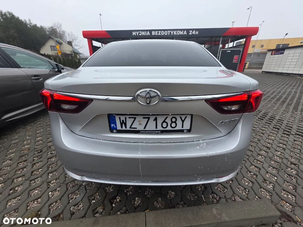 Toyota Avensis - 2