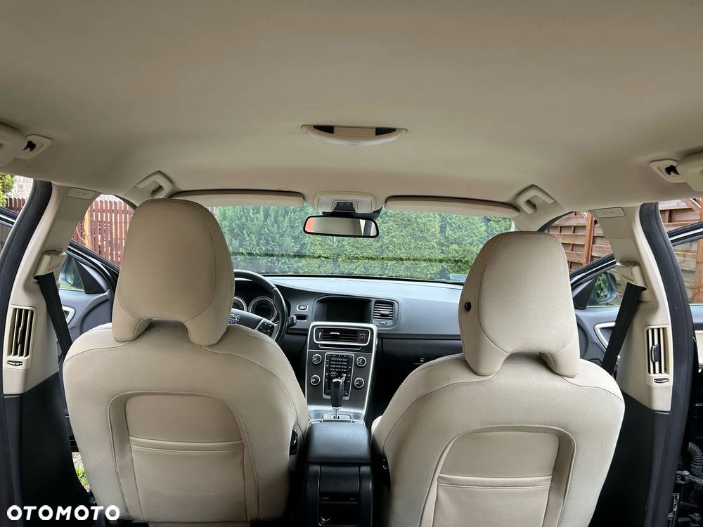 Volvo V60 - 10