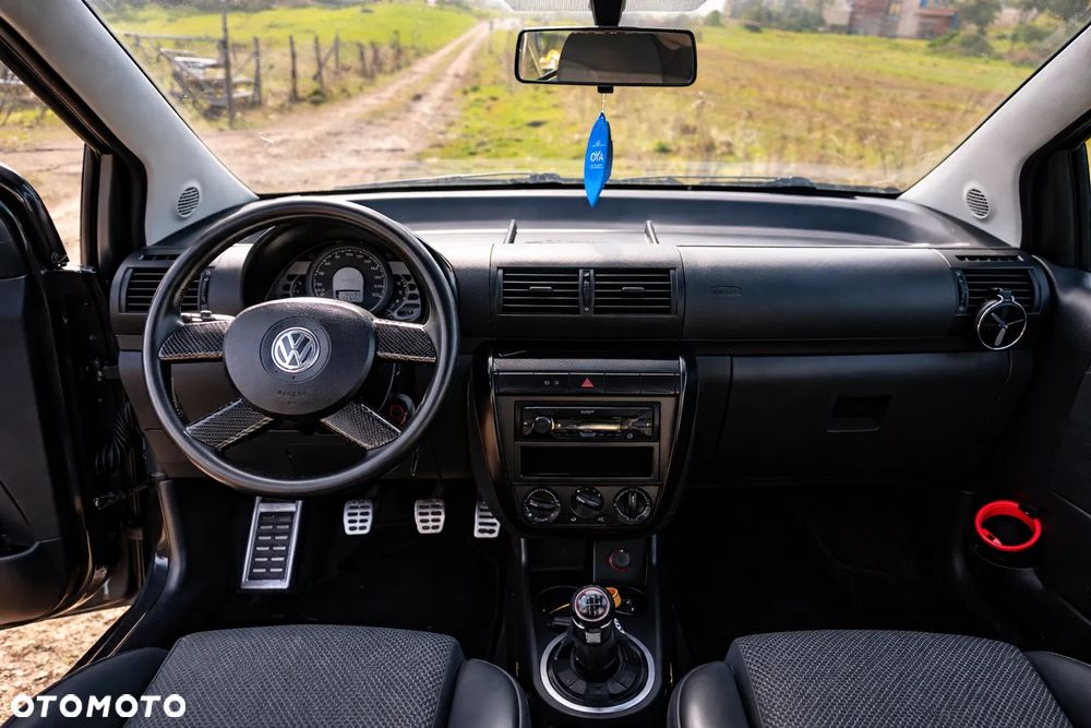 Volkswagen Fox - 2
