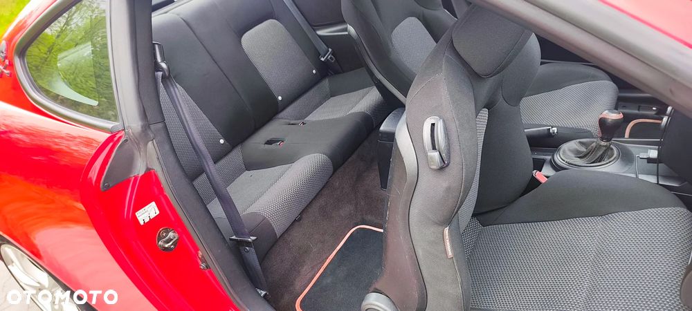 Hyundai Coupe 2.0 Middle - 12