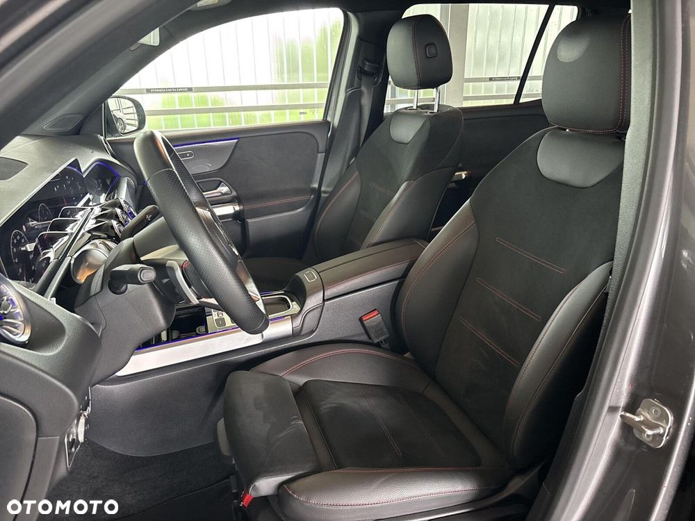 Mercedes-Benz GLB - 15