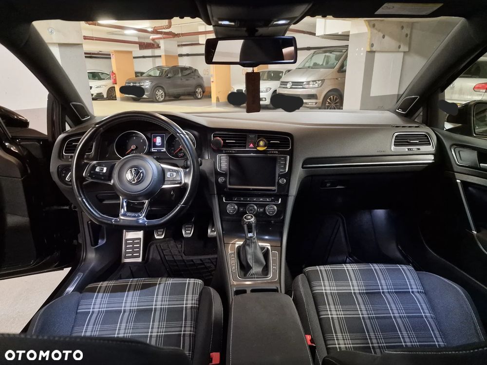 Volkswagen Golf 2.0 TDI BMT GTD - 14