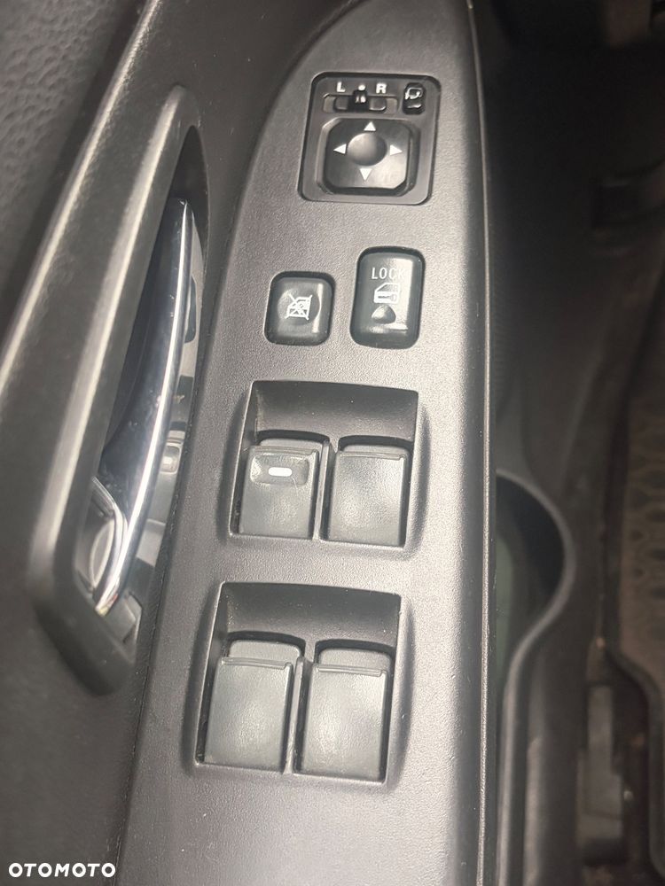 Mitsubishi ASX - 12