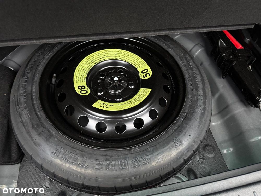 Kia Sportage 1.6 T-GDI HEV Business Line 4WD - 16