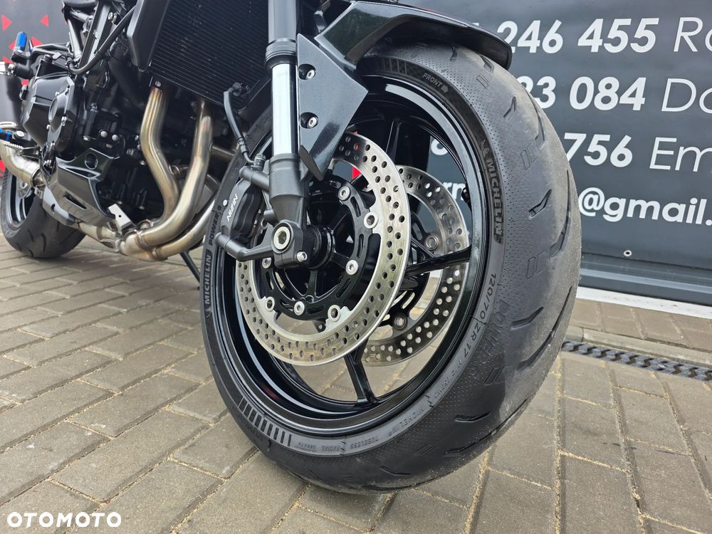 Kawasaki Z 900 - 26