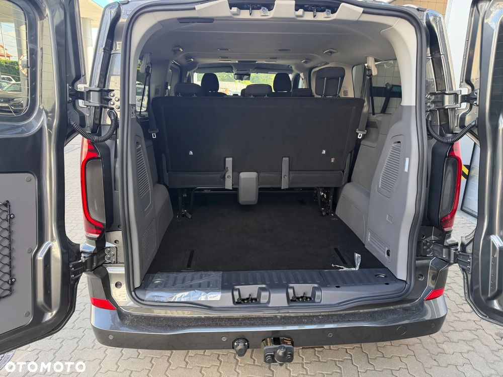 Volkswagen Caravelle - 17