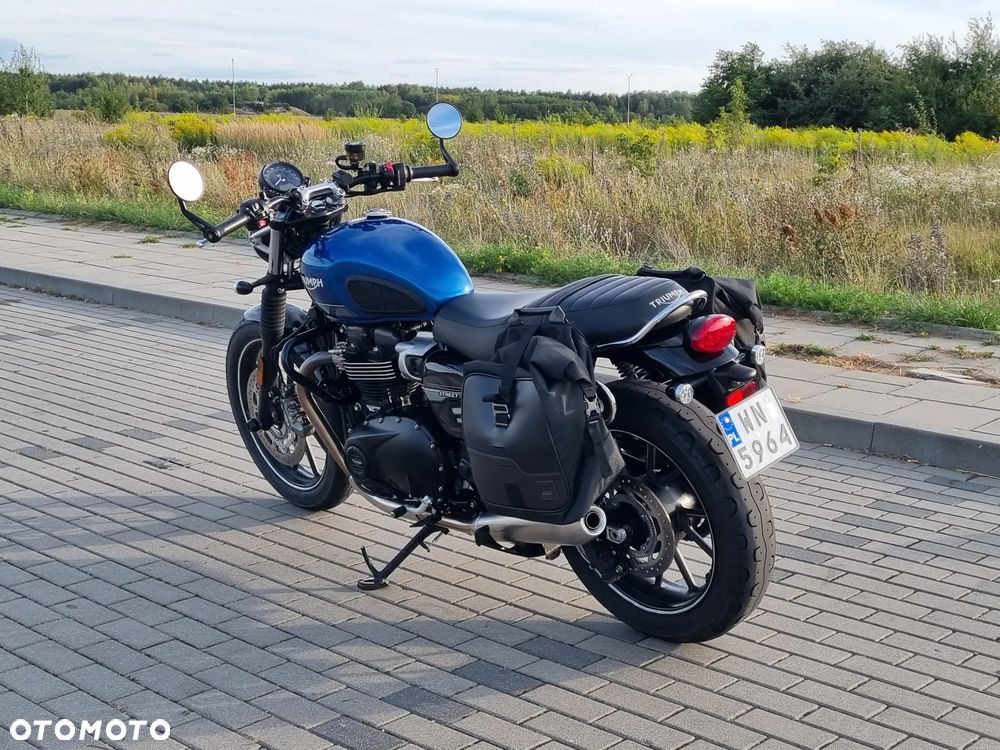Triumph Street Twin - 4