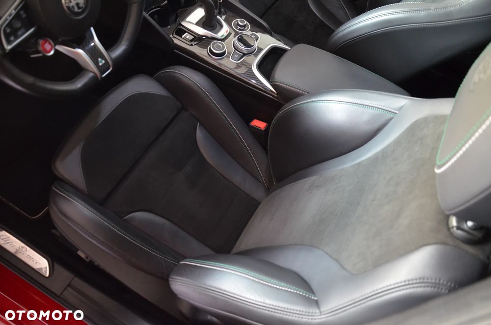 Alfa Romeo Giulia 2.9 Bi Turbo V6 Quadrifoglio - 20