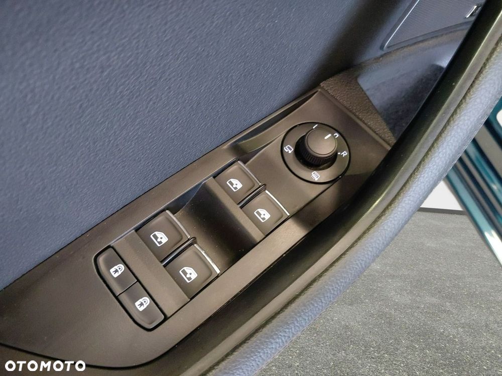 Skoda Superb 2.0 TSI DSG L&K - 40