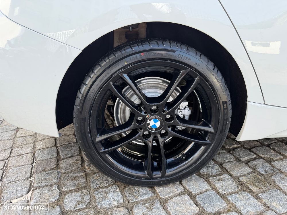 BMW 118 d Pack M - 45