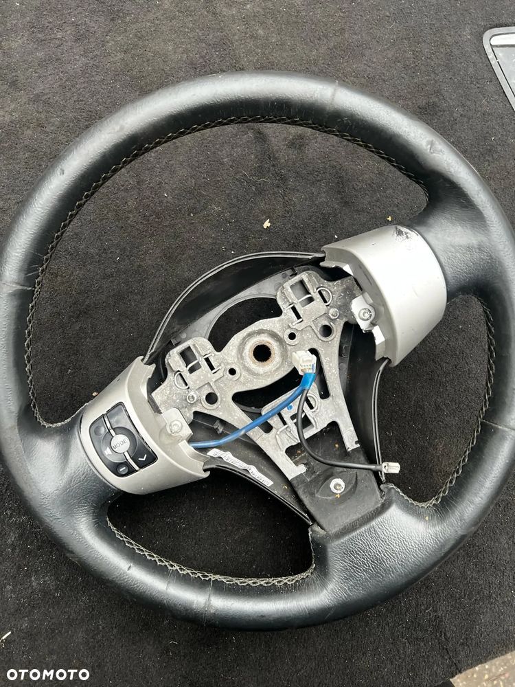 KIEROWNICA TOYOTA YARIS II - 305460899FKA - 2