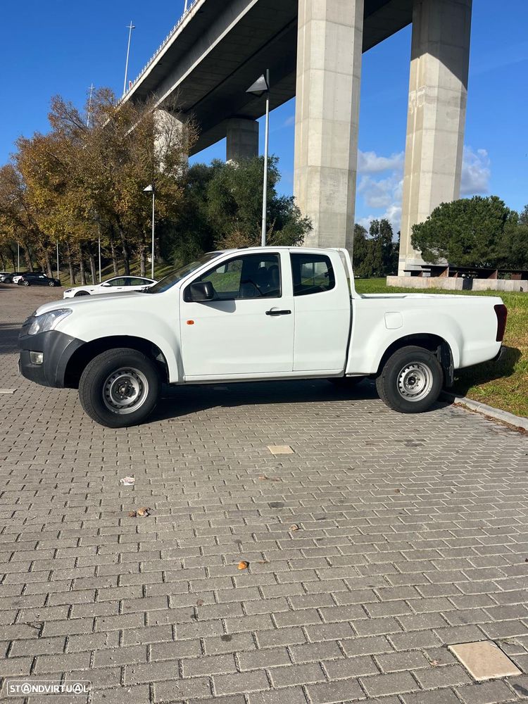 Isuzu D-Max 2.5 DTi CD 4WD LS - 9