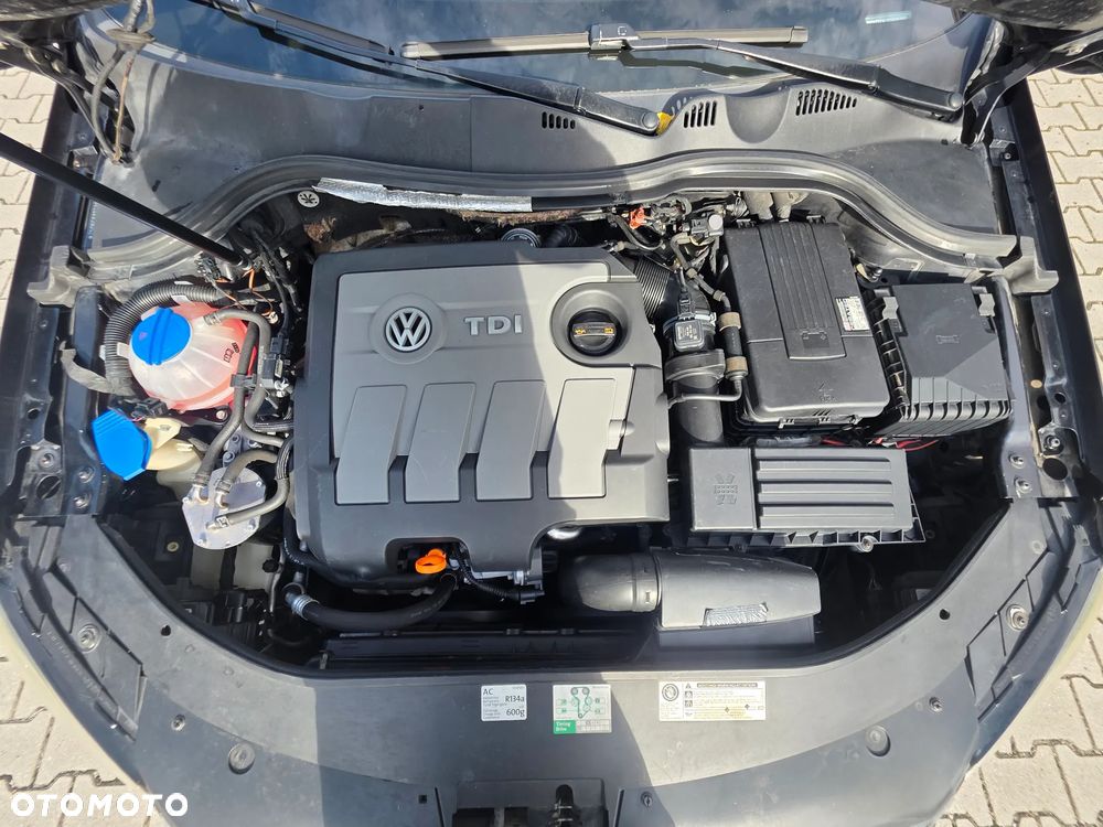 Volkswagen Passat 1.6 TDI Comfortline - 28