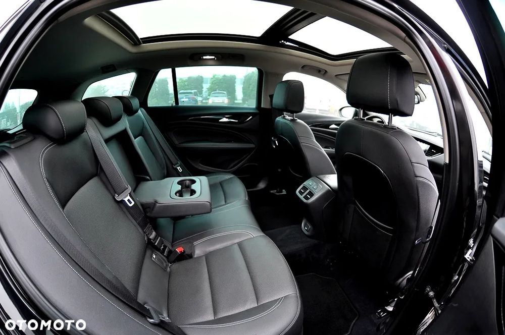 Opel Insignia 2.0 CDTI 4x4 Innovation S&S - 24