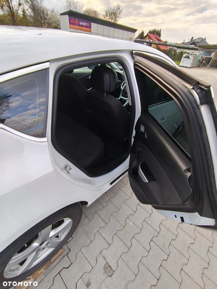 Opel Astra 1.6 T Sport - 12