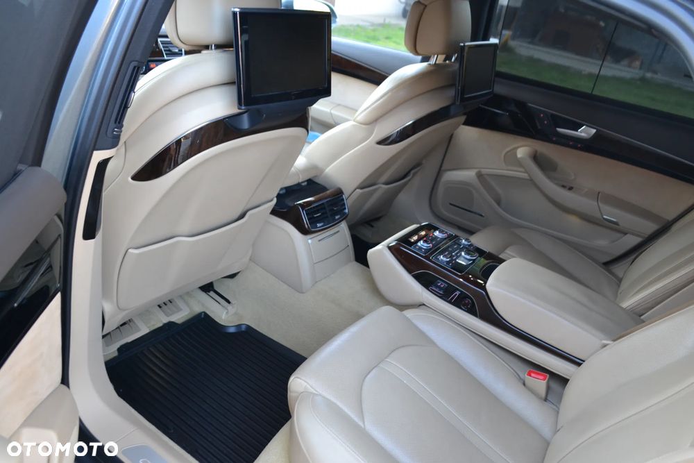 Audi A8 4.2 TDI DPF (clean diesel) quattro tiptronic Lang - 11