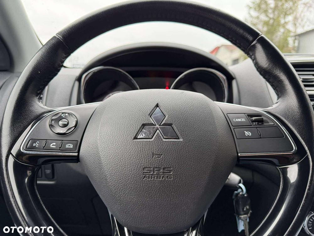 Mitsubishi ASX 1.6 2WD Plus - 16