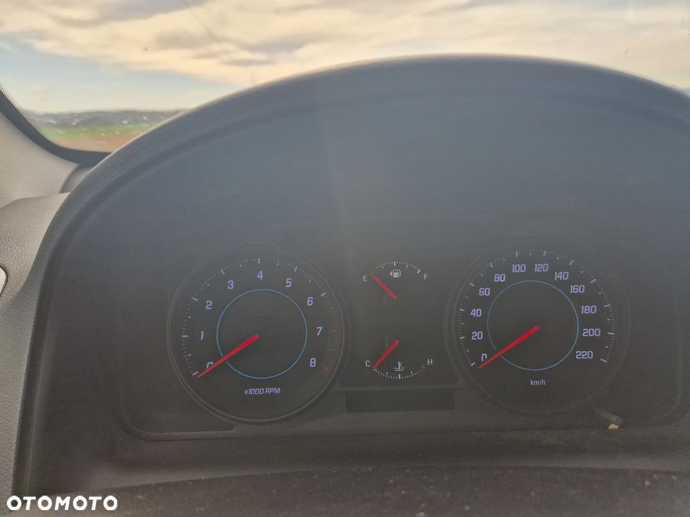 Chevrolet Captiva 2.4 LT - 8