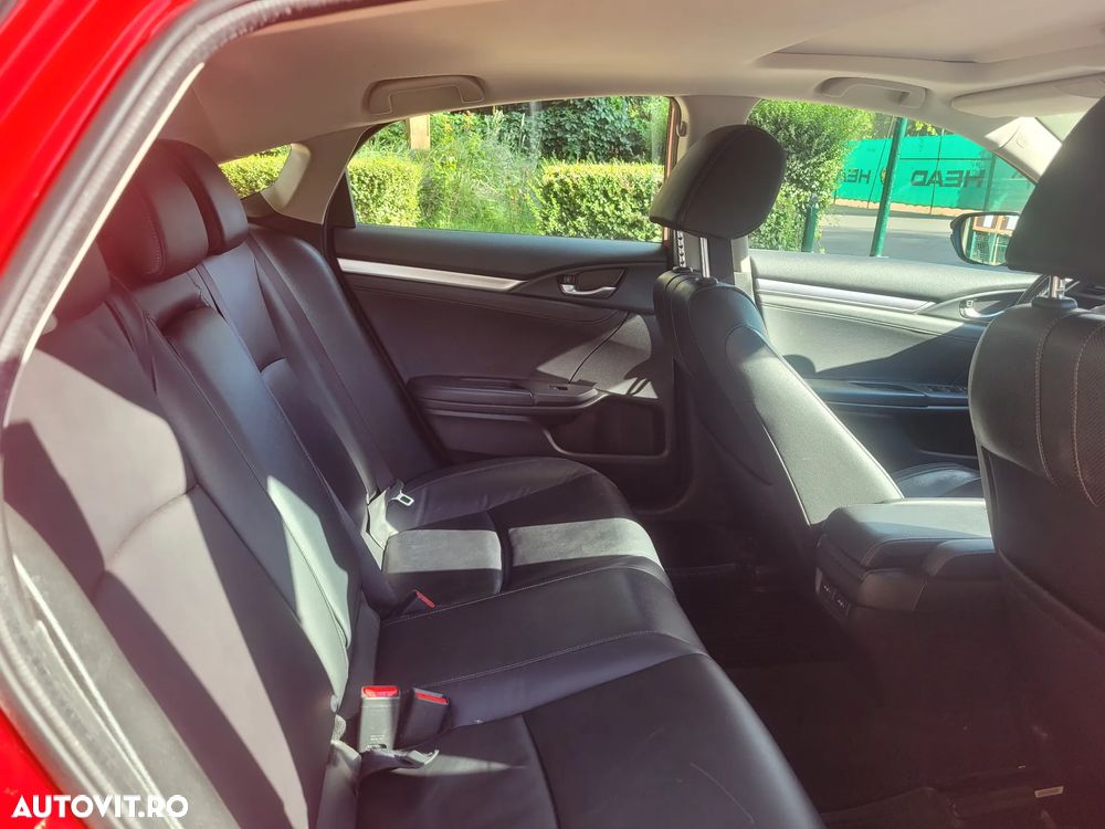 Honda Civic 1.5 i-VTEC Turbo Executive - 12