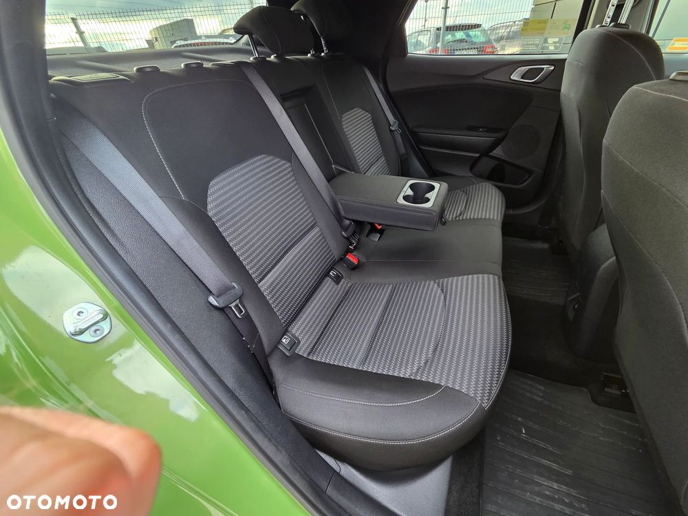 Kia XCeed 1.5 T-GDI L Business Line DCT - 31