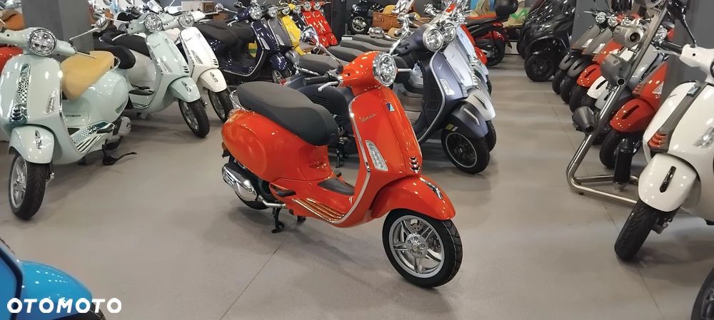 Vespa Primavera - 2