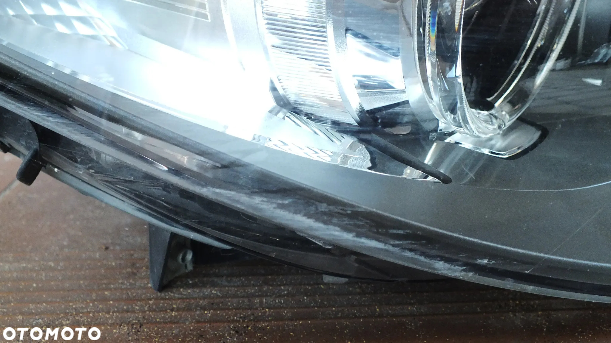 Lampa Xenon przednia prawa BMW 5  F10  1ZT 1852 - 8