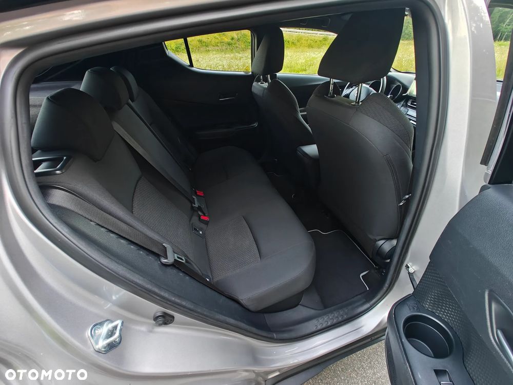 Toyota C-HR - 32